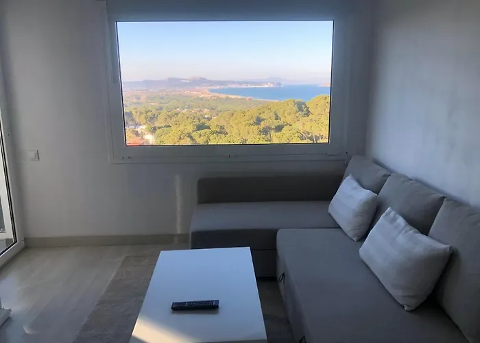Nuevo. Reformado Con Vistas Panoramicas Y Piscina